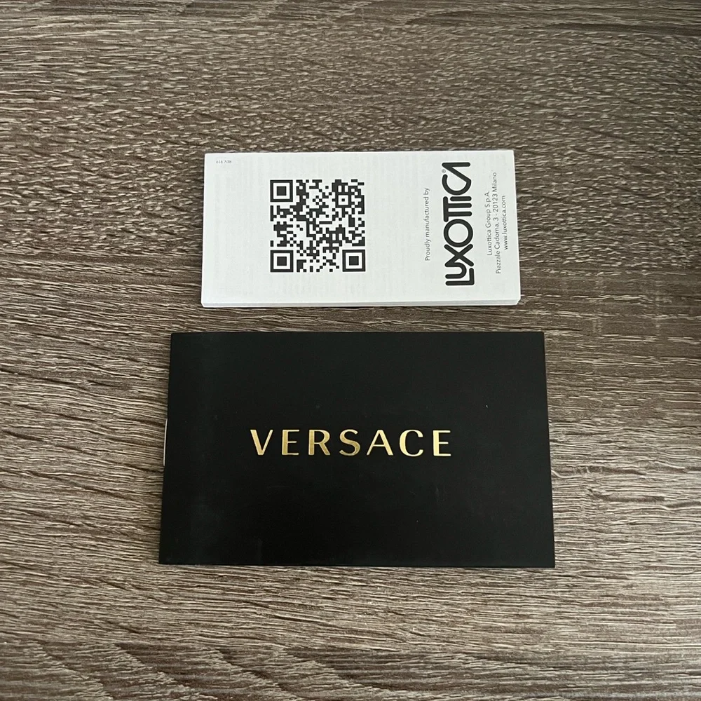 Versace cat eye sunglasses - Picture 12 of 13